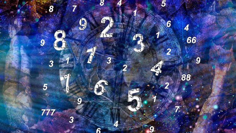 El significado detrás de la hora espejo 16:16 (Shutterstock).