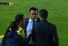 el fuerte cruce entre gago y el dt de aucas por el que casi se van a las manos: ¡no me toques!?