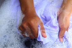 Nunca más fregarás tus prendas. Foto: Fuente: Shutterstock