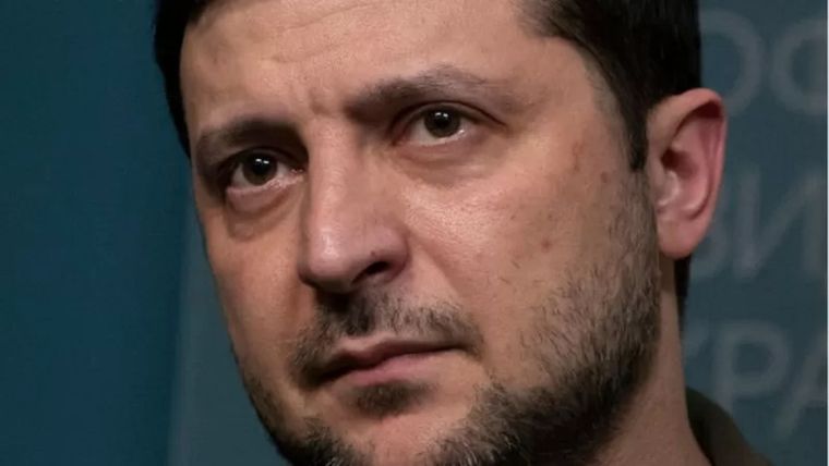 Zelensky calificó el ataque de la planta nuclear como un acto de terrorismo. Foto: LAURENT VAN DER STOCKT/GETTY IMAGES