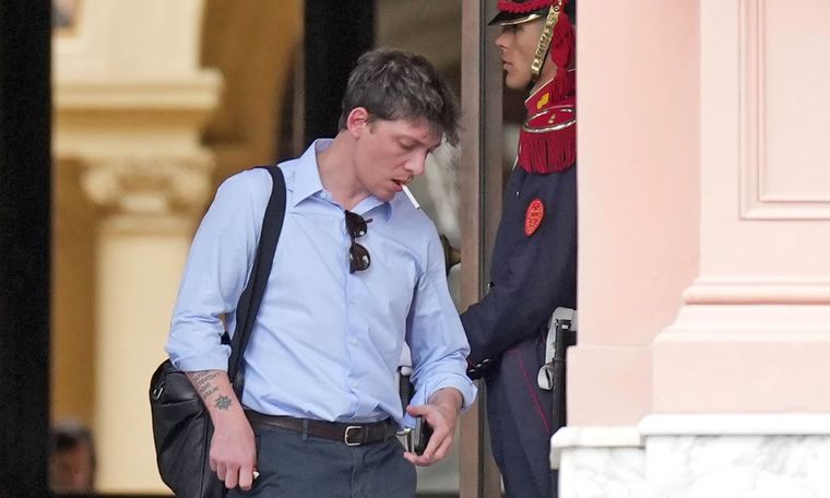 Santiago Caputo siguió de cerca la discusión en el Congreso. Foto: Noticias Argentinas