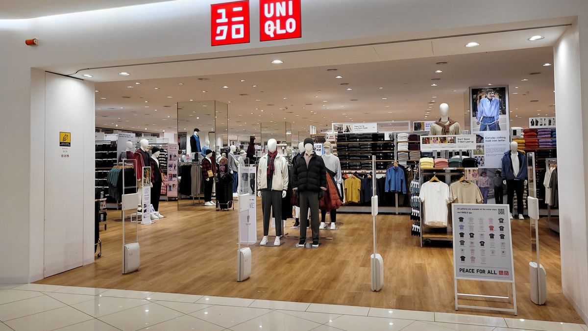 La marca japonesa Uniqlo suena para la Argentina: qué se sabe y qué precios tendría