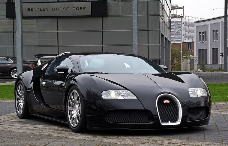 Bugatti Bugatti Veyron de 3 millones de dólares. Foto: .wikimedia.org