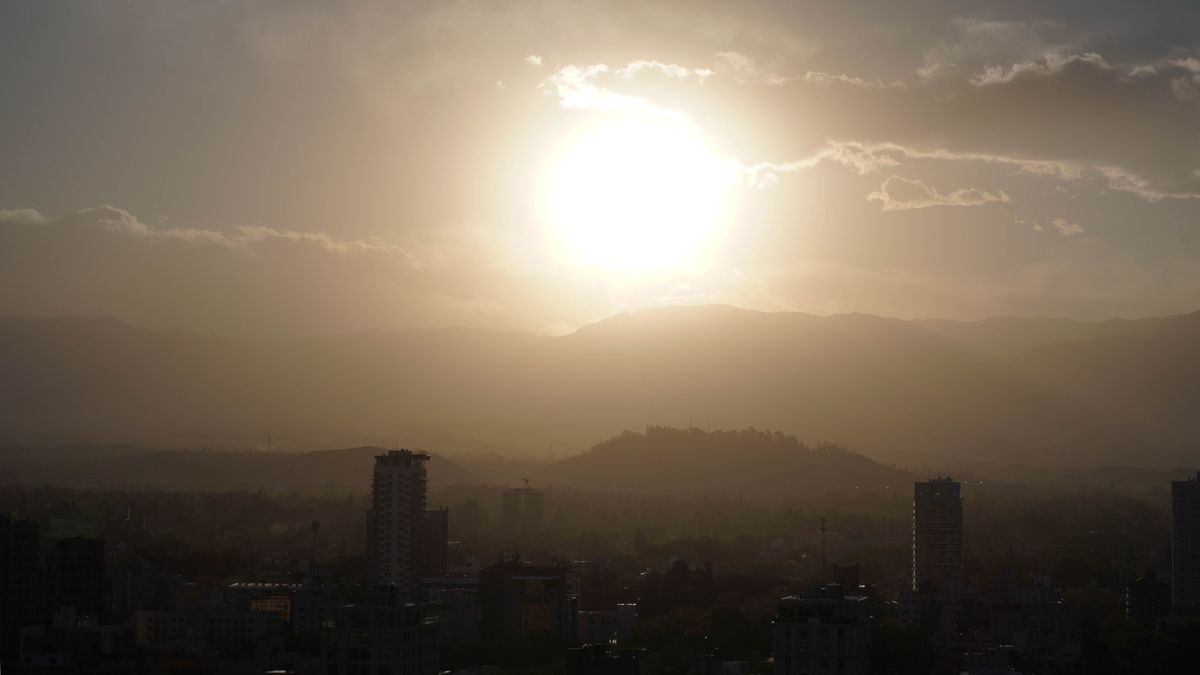 Suspendieron las clases presenciales en un departamento por el viento Zonda