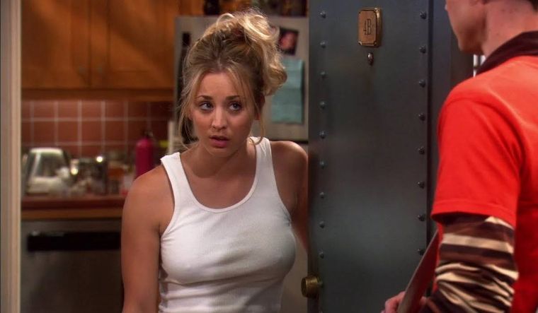 Kaley Cuoco en su icónico papel de Penny en The Big Bang Theory.