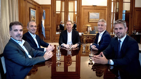 Cristian Ritondo, Lule Menem, Diego Santilli, Fernando De Andreis y Martín Menem en el lanzamiento de la nueva mesa de negociación entre LLA y el PRO