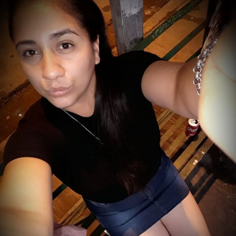 La mujer policía murió de un disparo en un confuso episodio