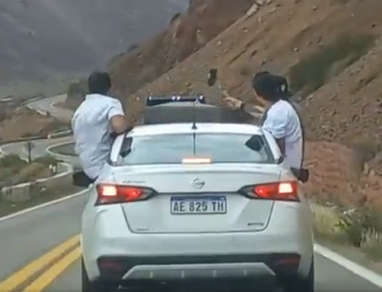 Los brasileros in fraganti.