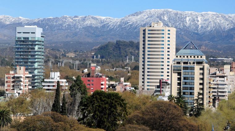 Con esta propuesta, el Banco Nación no solo incentiva el uso de sus herramientas digitales y productos financieros, sino que promueve el turismo nacional y el consumo local Foto: ALF PONCE MERCADO / MDZ