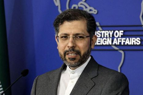 El viceministro de Relaciones Exteriores de Irán, Saeed Khatibzadeh, le advirtió a EE.UU. que no se una a los ataques israelíes. El viceministro de Relaciones Exteriores de Irán, Saeed Khatibzadeh, le advirtió a EE.UU. que no se una a los ataques israelíes.