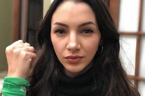 La actriz fue contundente contra el ataque de la especialista en espectáculos. La actriz fue contundente contra el ataque de la especialista en espectáculos.