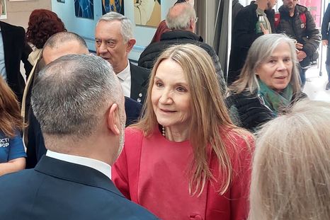 adriana garcia asume como nueva rectora de la uncuyo