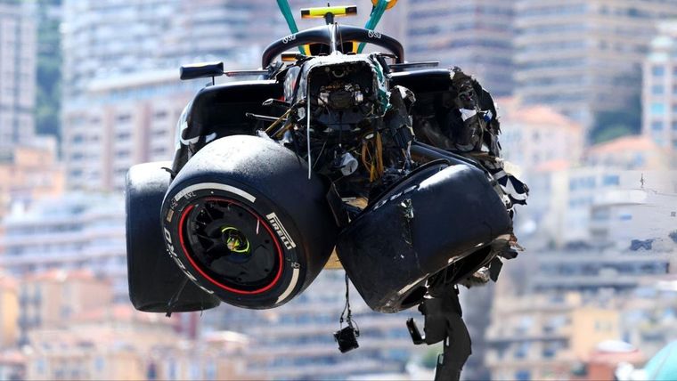 Así quedó el Red Bull de Checo tras el accidente. Foto: @f1speed_indo