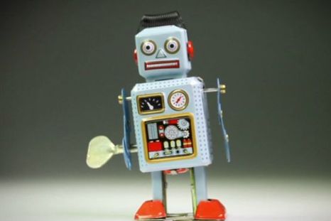 Cómo detectar un bot o un seguidor fantasma en Twitter o Facebook en 3 sencillos pasos