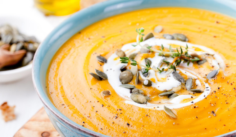 La receta tradicional solía incluir pan duro para darle más consistencia.