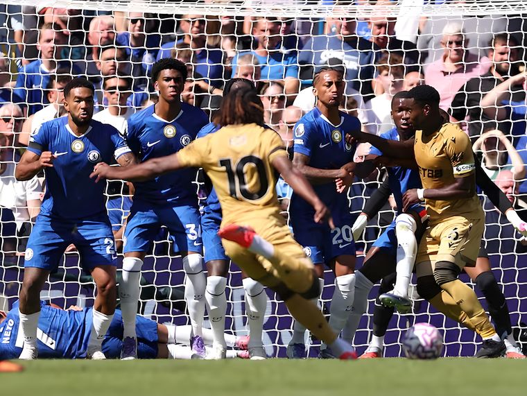 El Chelsea de Enzo Fernández empató sin goles ante el Crystal Palace. Foto: EFE