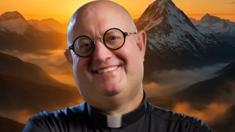 El Padre Guilherme Peixoto fusiona la música electrónica con mensajes de fe. / Entradaweb