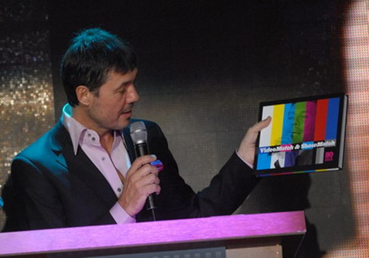 Tinelli durante la presentación del libro. Foto: Eugenio Peralta Martínez / Ideas del Sur