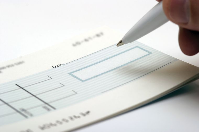 ARCA fijó nueva fecha de vencimiento para el impuesto al cheque. Foto: archivo.