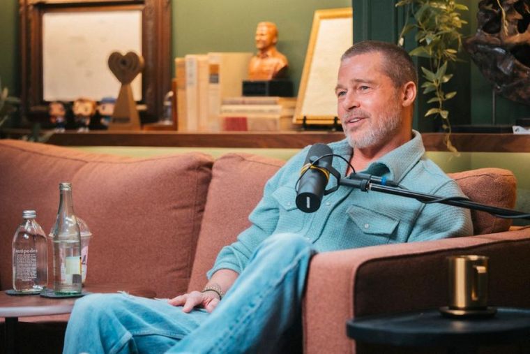 Brad Pitt estaba relajado.