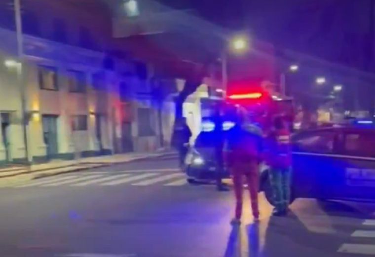 Un incendio se produjo este martes en la terraza de una vivienda en el barrio porteño de Palermo.