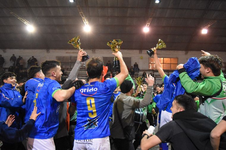 Casa de Italia defiende el título en masculino. Foto: Jorge Ruiz