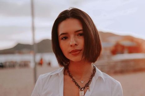 Con sólo 17 años, Ángela Aguilar es una reconocida cantantante e influencer. Foto: Revista Fama