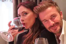 David Beckham compartió una foto retro para celebrar sus 24 años de casado con su esposa, Victoria Addams. Foto: Instagram @victoriabeckham