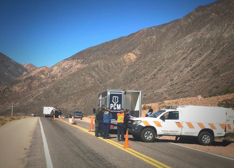 En el lugar donde se halló el cadáver se montó un importante operativo