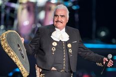 Foto: https://elpais.com/mexico/2021-12-12/muere-el-ultimo-rey-del-mariachi-vicente-fernandez.html