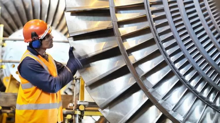 La pandemia y la guerra en Ucrania han llevado a muchos países a buscar la autosuficiencia energética. Foto: GETTY IMAGES