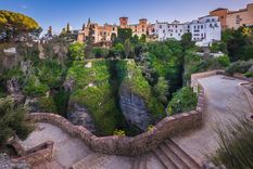 Este pueblo andaluz fue el escenario ideal para la serie de Netflix.