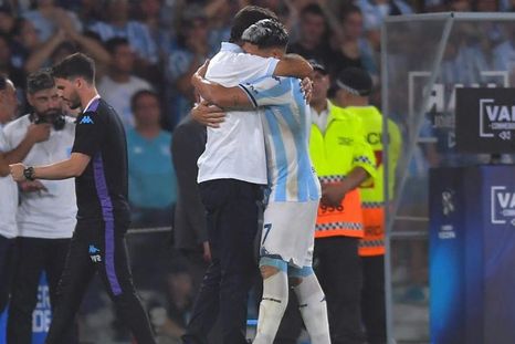 Gustavo Costas y una tajante respuesta sobre si saludará a Salas en el Racing-River Gustavo Costas y una tajante respuesta sobre si saludará a Salas en el Racing-River