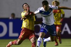 velez consiguio una agonica clasificacion en ecuador