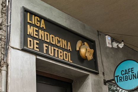 la liga mendocina cambia las reglas: las siete modificaciones de fifa que comenzaran a aplicarse