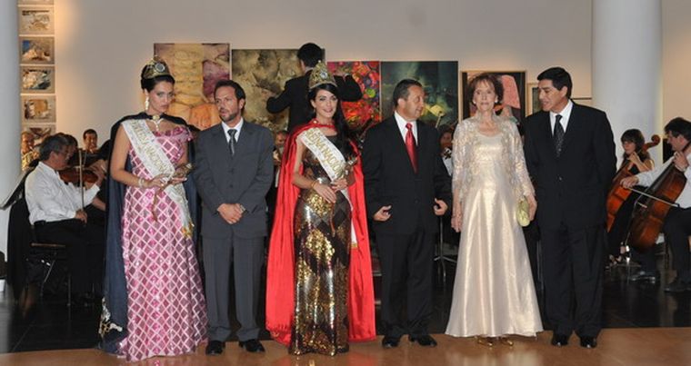 Parejas principales. Julieta Navarro, Cristian Racconto, Florencia Moreno, Celso Jaque, Josefina di Pietro y Ricardo Scollo. Foto: Pachy Reynoso / MDZ