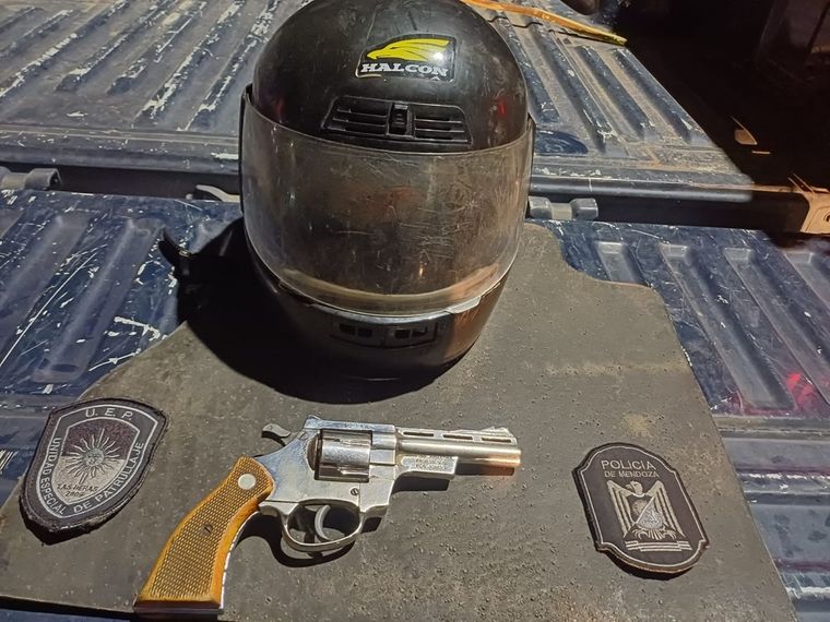 Arma secuestrada durante el operativo Foto: Ministerio de Seguridad