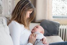 Las guardianas de la lactancia materna, las puericultoras.