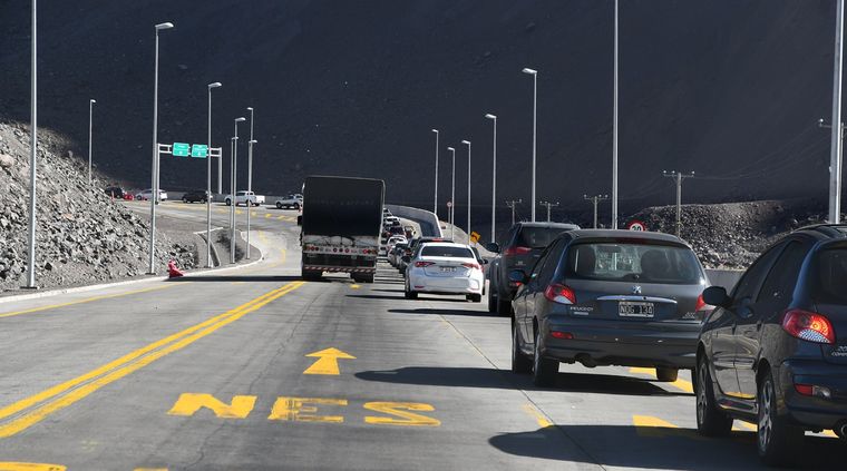 El Paso Internacional Cristo Redentor funcionará con normalidad este sábado y cerrará el 1 de enero por un lapso de 10 horas Foto: ALF PONCE MERCADO / MDZ