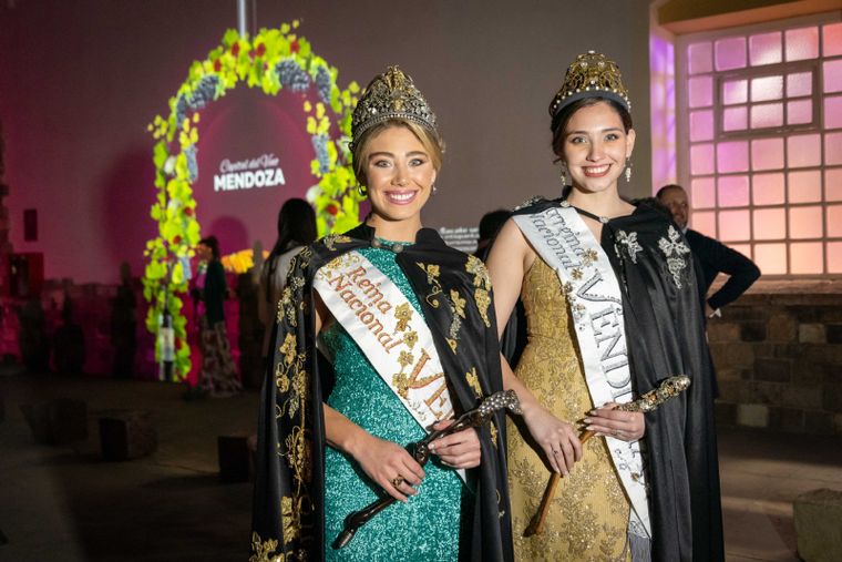 La reina y la virreina nacional de la Vendimia. Foto: Gentileza