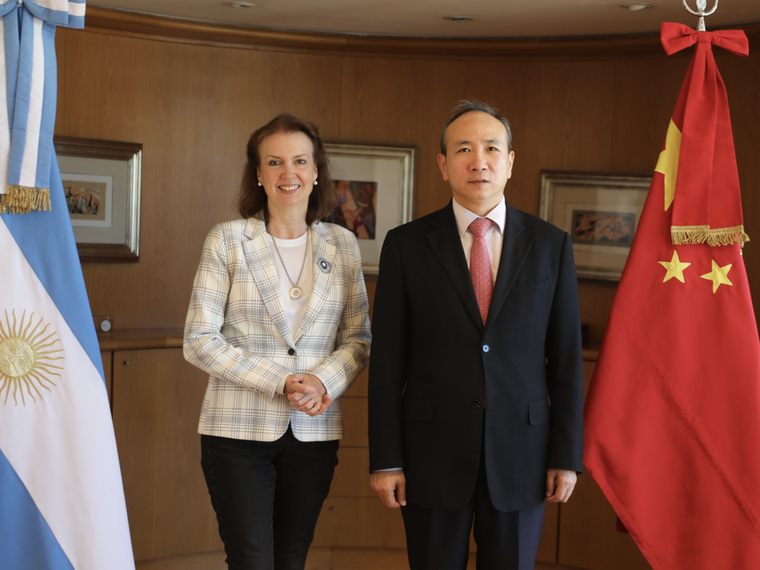 Mondino y el Embajador de China en Argentina le bajaron el tono al asunto de la base espacial en Neuquén Foto: Cancillería vía X