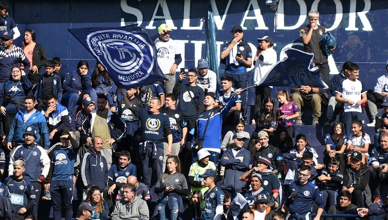 Mientras esperan por Álex Arce, se larga la venta de entradas de Independiente Rivadavia - Platense por Copa Argentina.