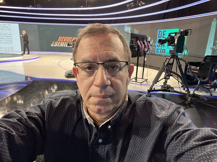 Foto: Twitter @carlosmaslaton