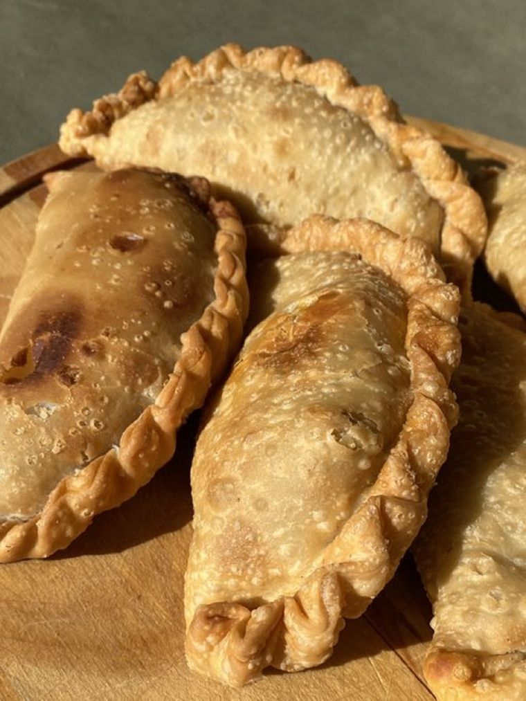 Según la inteligencia artificial la comida típica argentina son las empanadas. Foto: Archivo Según la inteligencia artificial la comida típica argentina son las empanadas. Foto: Archivo