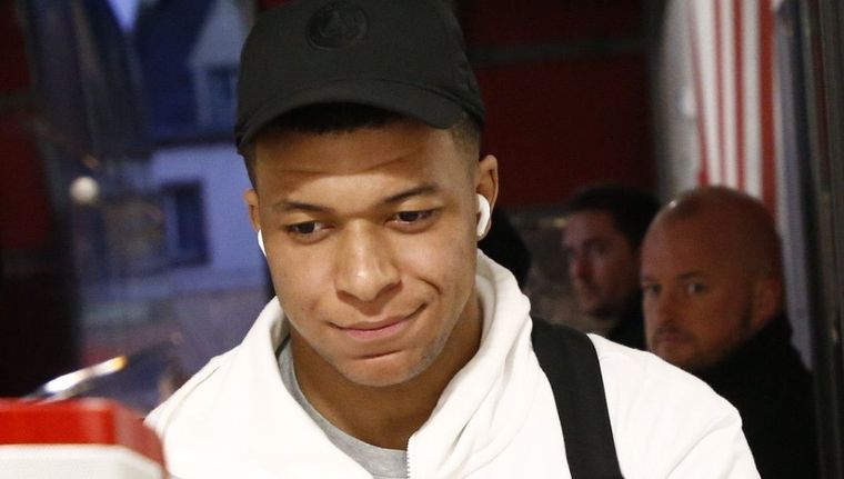Mbappé no da indicios de su futuro y el PSG pierde la paciencia. Foto: @PSG_espanol