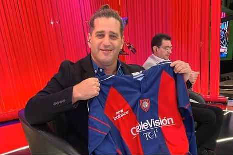 Manusovich es el fundador de la firma MMCV. Manusovich es el fundador de la firma MMCV.