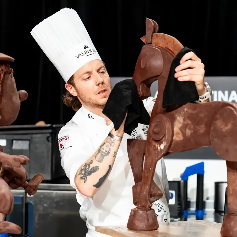 Gonzo Jiménez, especialista en chocolate. Foto: @pampaequipo en Instagram Gonzo Jiménez, especialista en chocolate. Foto: @pampaequipo en Instagram