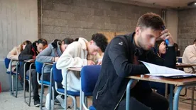 Muchos adolescentes cada año, entran en un discerinimiento vocacional. Muchos adolescentes cada año, entran en un discerinimiento vocacional.