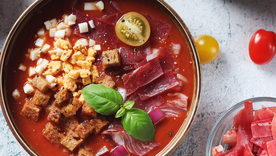 esta sopa fria te salvara las comidas del verano: economica, rendidora y deliciosa esta sopa fria te salvara las comidas del verano: economica, rendidora y deliciosa