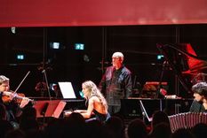 El bandoneón del mendocino Fabrizio Colombo es parte de la obra que John Malkovich presentará en la Argentina.